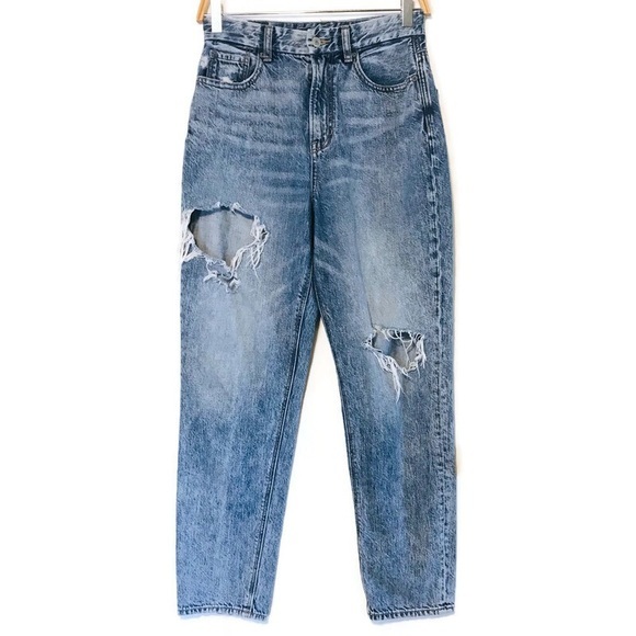 American Eagle Outfitters Denim - American Eagle Distressed curvy Mom Blue Jeans Women’s size 2 26